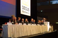 Podiumsdiskussion mit der Gesch&auml;ftsleitung von Compaq